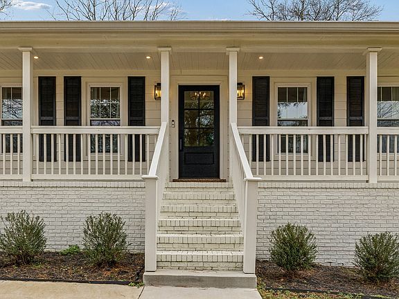 2nd image of 670 Northridge Rd