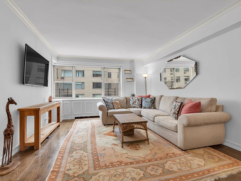 1st image of 415 E 52nd St APT 8MC