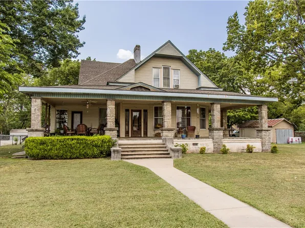 716 S Washington St, Siloam Springs, AR 72761