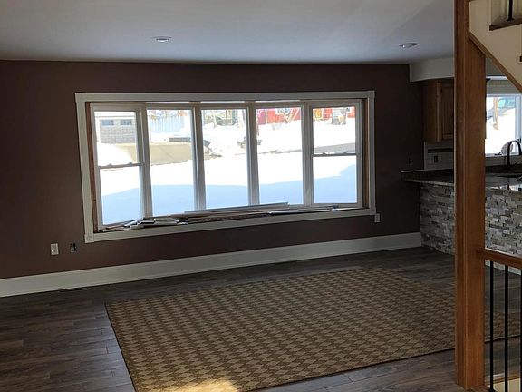 4th image of 2728 Lincoln Dr