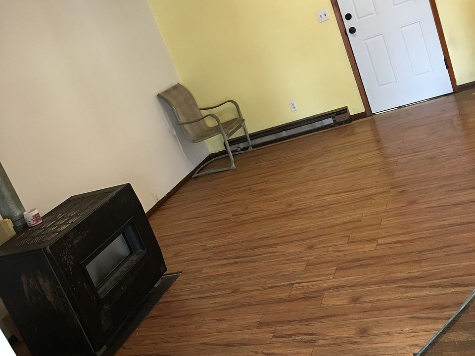 1st image of 404 W Selah Ave