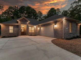 24 Brilliante Ln, Hot Springs Village, AR 71909