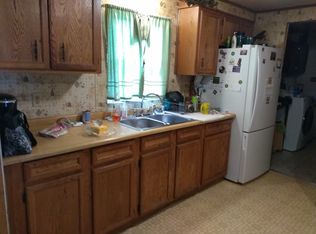 110 Long St, Elizabeth, PA 15037