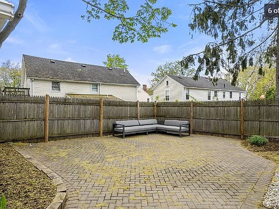2nd image of 11 Warren Ave