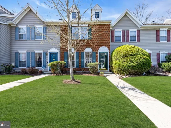 189 Shrewsbury Ct, Pennington, NJ 08534