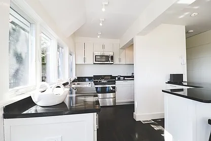 Montauk Beach House With Ocean Views! — Photo 4