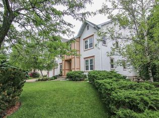 709 Eddington Dr, Sun Prairie, WI 53590