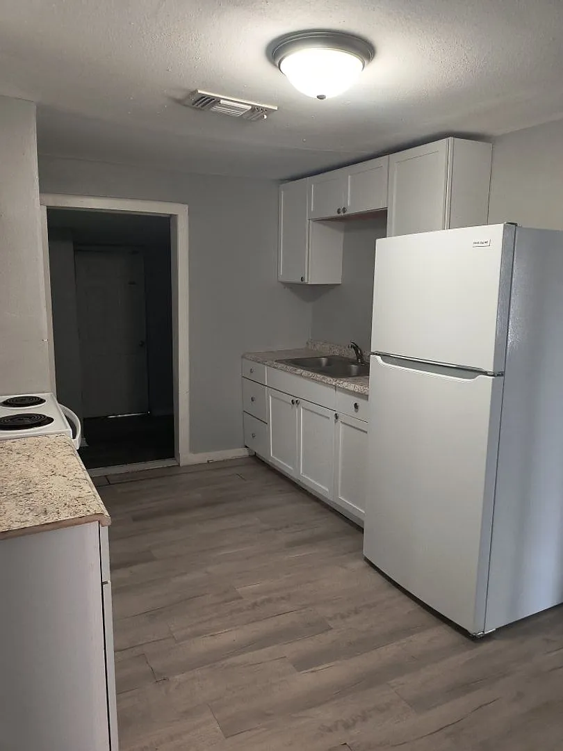 Affordable Remodeled 2 Bedroom, 1 Bathroom Home Coming Soon! — Photo 1