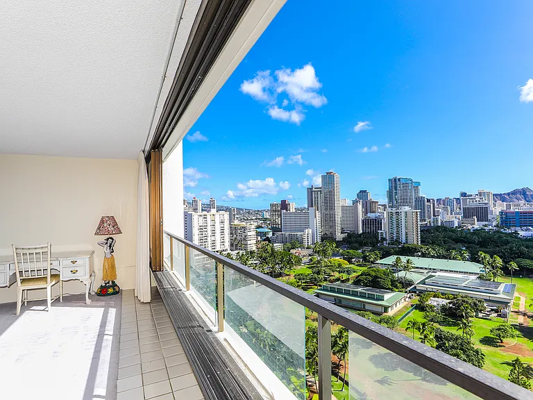 1910 Ala Moana Blvd #21B — Photo 2