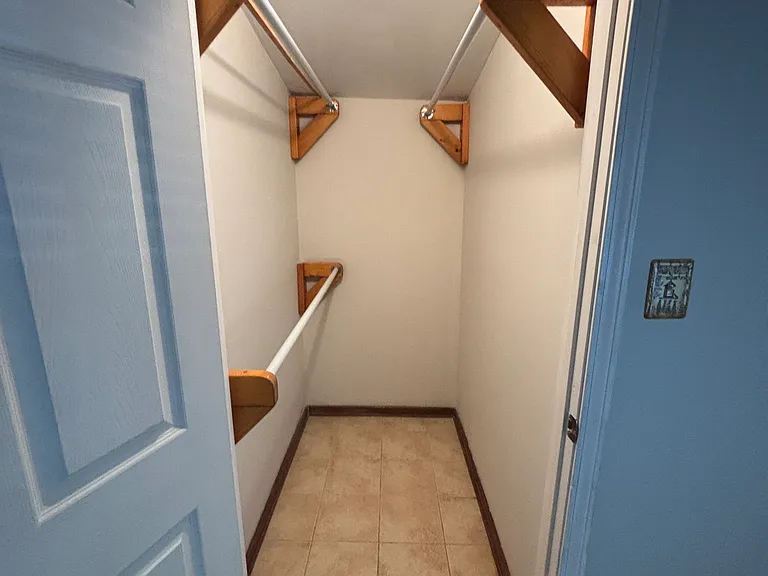1253 Matson Dr — Photo 10