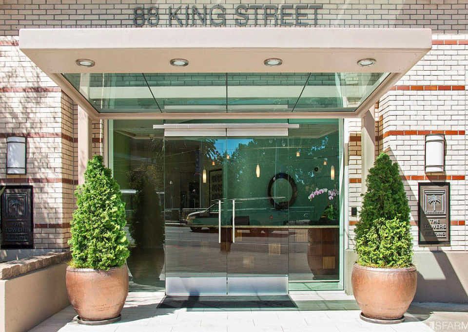 1st image of 88 King St Unit 122