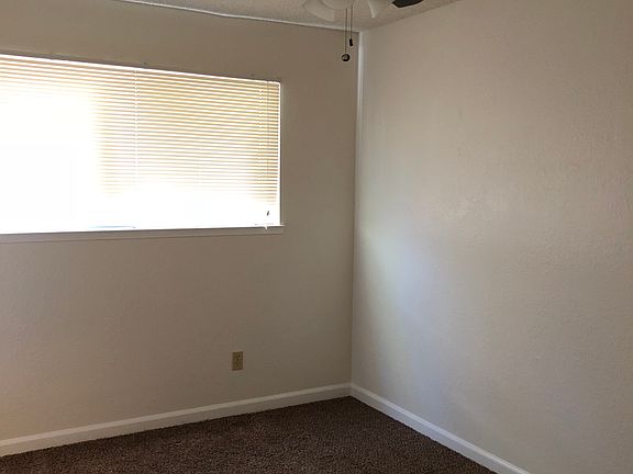 3rd image of 2304 Foust St