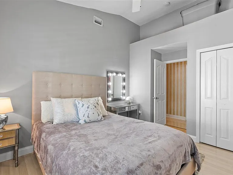 10602 Rochester Way — Photo 15