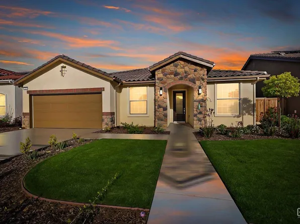 3210 Whispering Brook Ln, Shafter, CA 93263