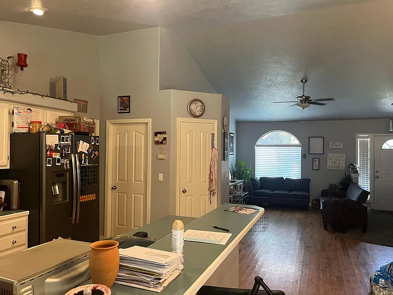 1747 N Eagle Creek Way — Photo 5