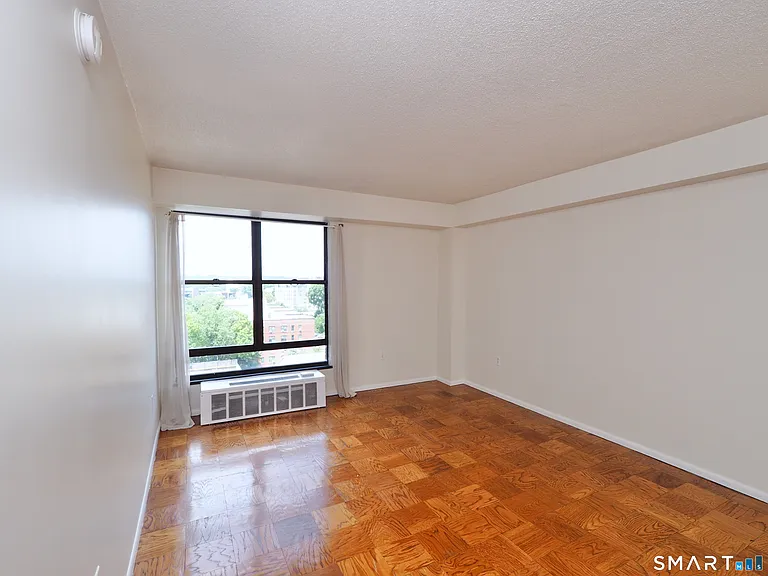 44 Strawberry Hill Ave #7B — Photo 20
