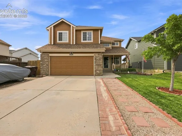 934 Square Dance Ln, Fountain, CO 80817