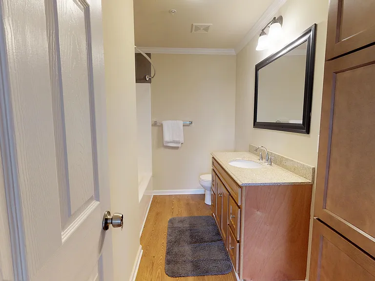 240 Miller Rd #5 — Photo 14