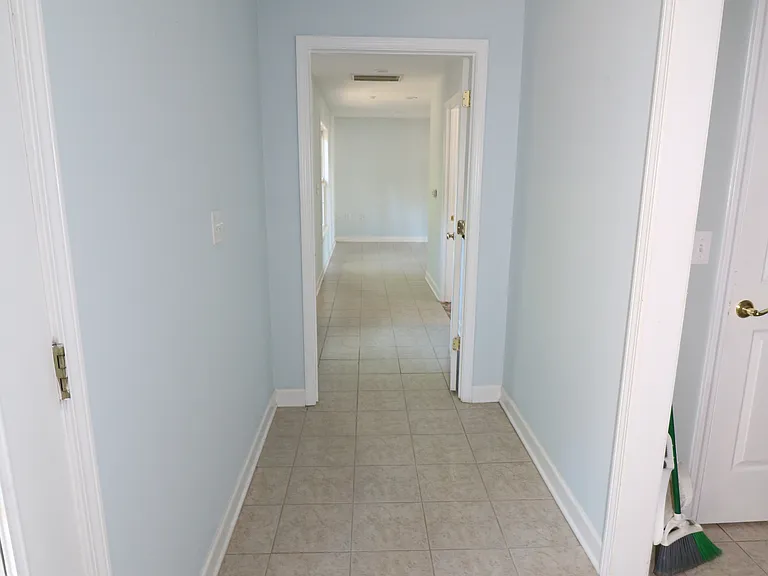 4589 Giles Ave — Photo 18