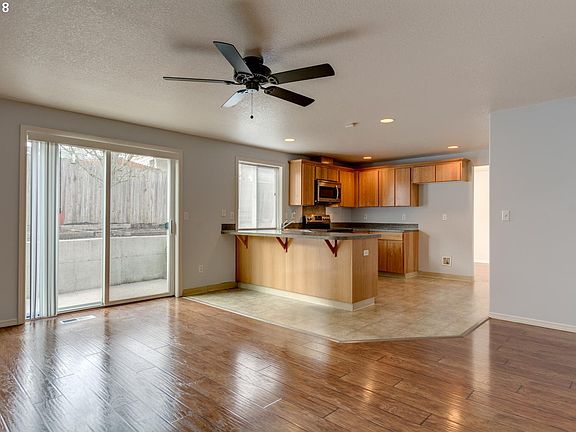 5th image of 8705 NE 87th Cir
