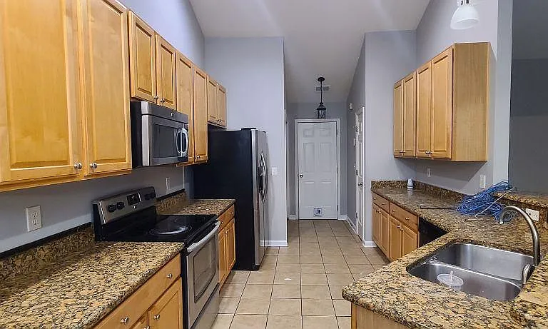 2853 Farmer Brown Ct — Photo 4
