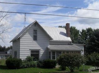 710 S York St, Albion, IN 46701