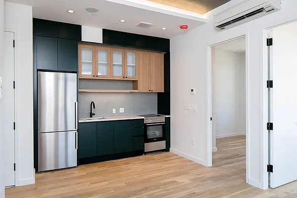 Rented by Nooklyn NYC LLC | media 4