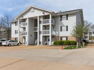 645 S Kirkwood Rd APT 303, Saint Louis, MO 63122