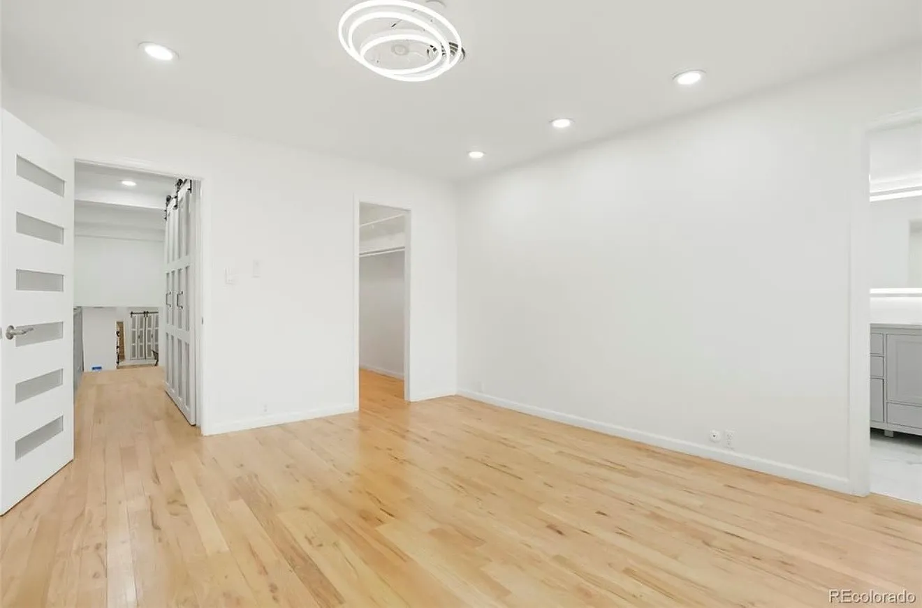 4 bed, 4051 sqft, $1,400 — Photo 3