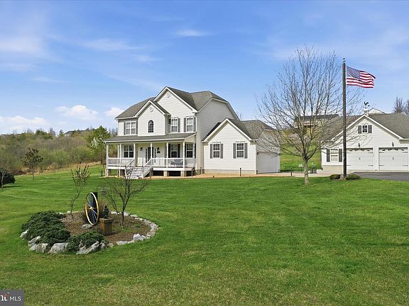 3rd image of 2747 Timber Ridge Rd