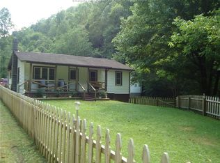 716 Ruth Trace Holw, Williamson, WV 25661