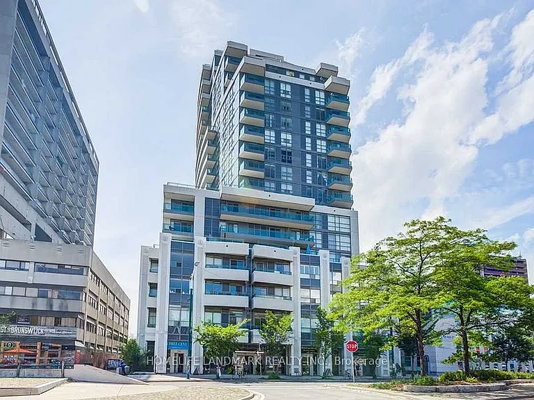 736 Spadina Ave #803 — Photo 1