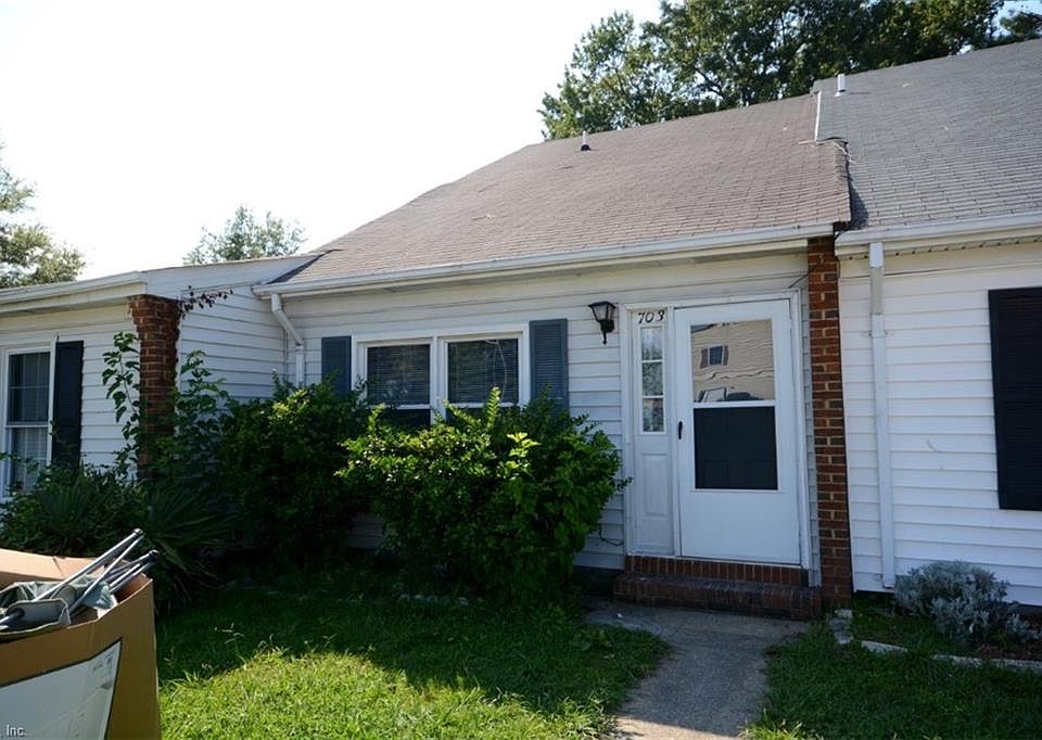 1st image of 703 Brook Meadow Ct