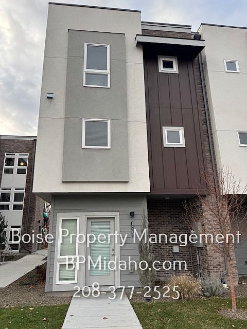 1st image of 1813 S Vista Ave