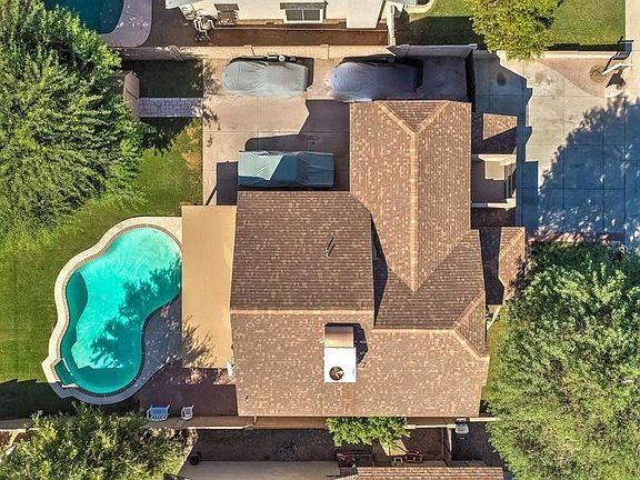 4th image of 619 W Sherri Dr