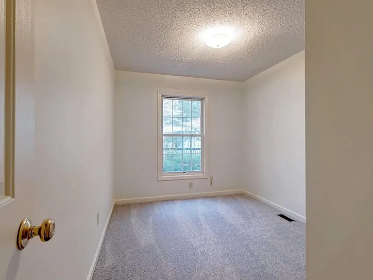 894 E Sherwood Hills Dr #1 — Photo 13