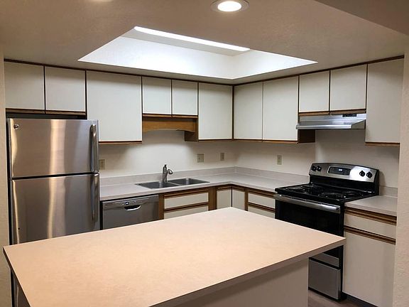 2nd image of 2990 Davis Rd APT E14