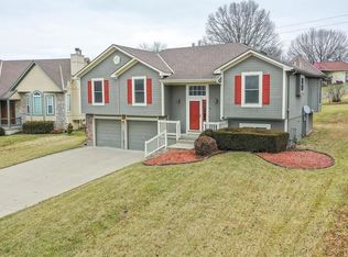 309 Shoreview Dr, Raymore, MO 64083