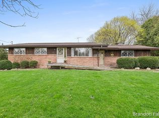 2944 Four Mile Rd NW, Grand Rapids, MI 49544