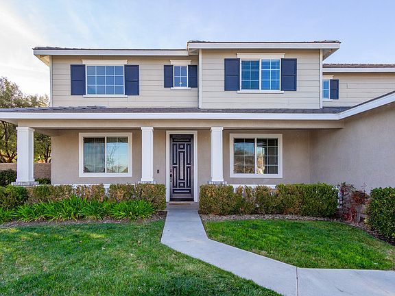3rd image of 27751 Bluewater Ct