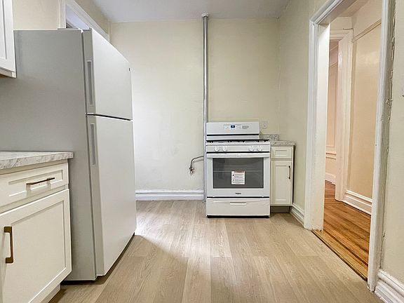 5th image of 5718 Fort Hamilton Pkwy APT C1