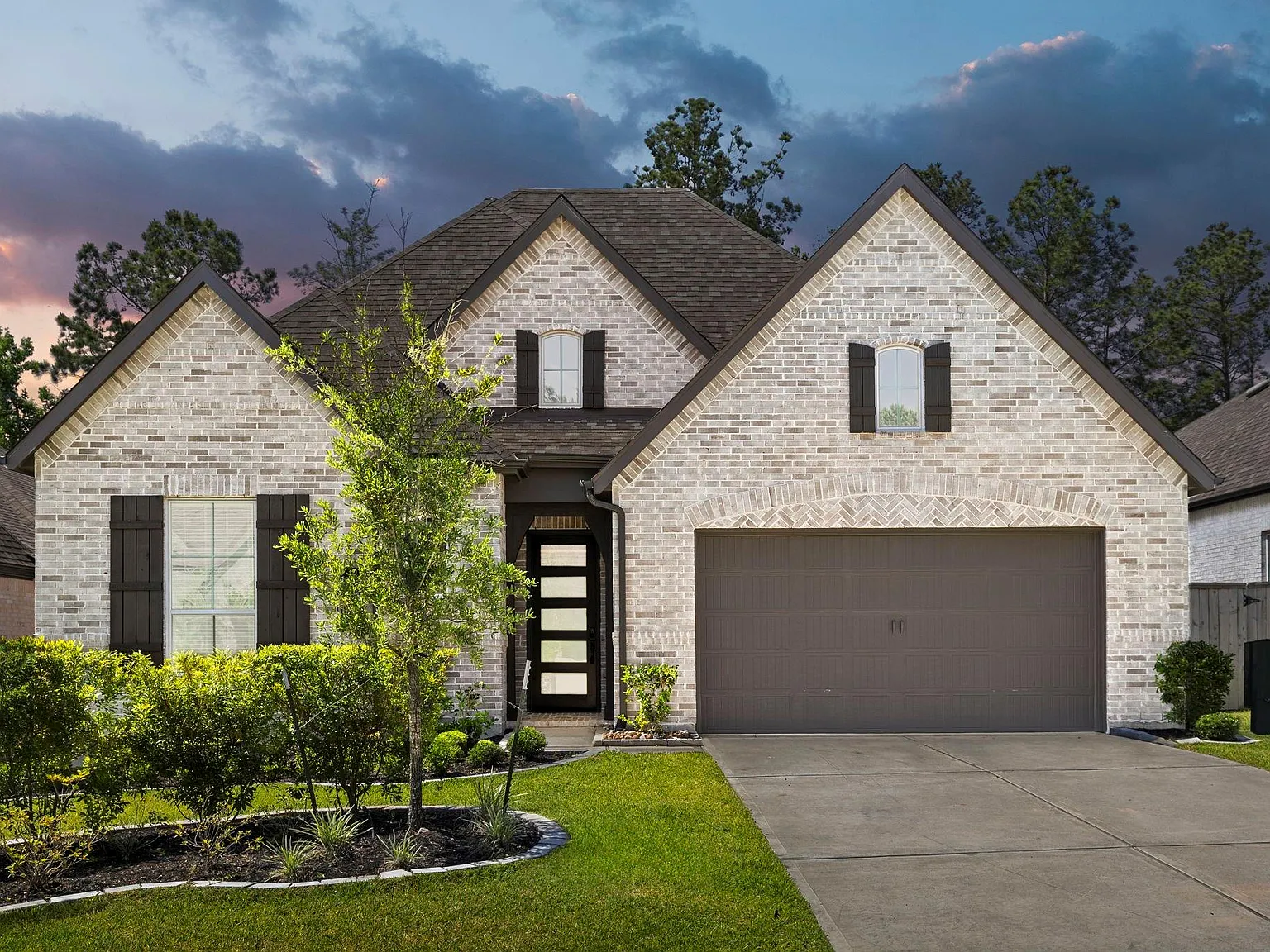4 bed, 4.0 bath, 2588 sqft, $3,500 — Photo 2
