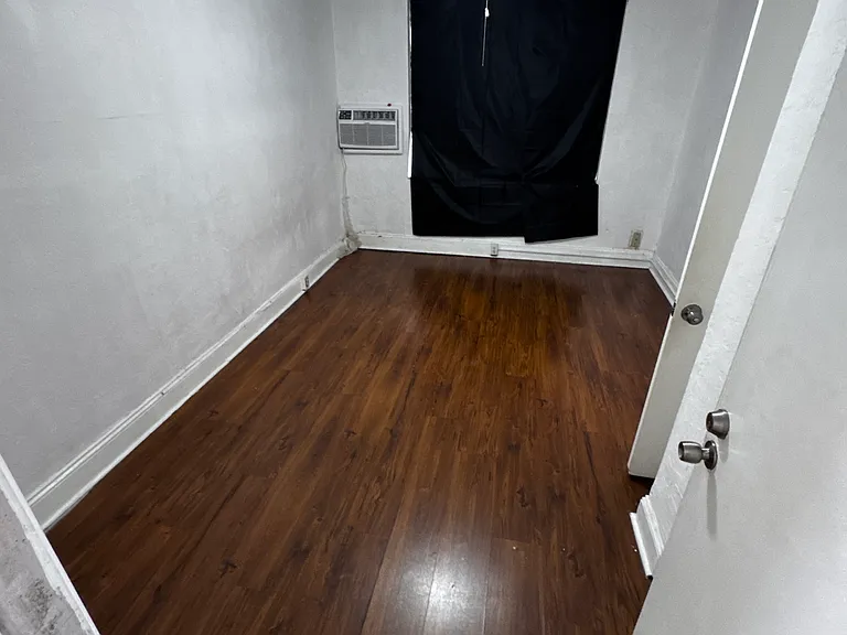 969 SW 2nd St #7 — Photo 7