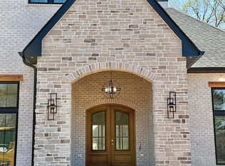 101 Danford Dr, Clarksville, TN 37043