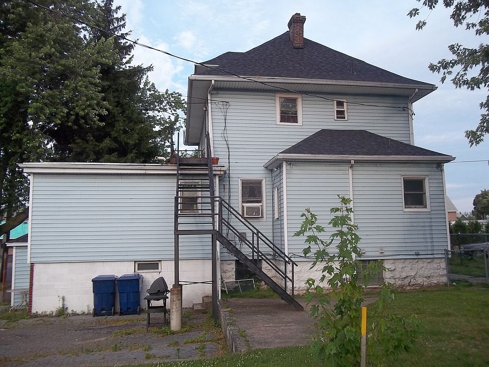 1st image of 2099 S Park Ave #3