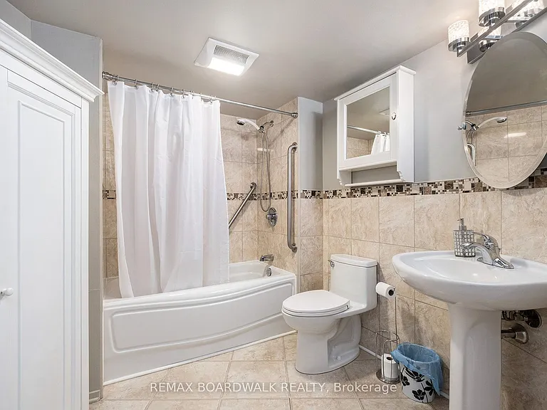 1025 Grenon Ave #210 — Photo 17