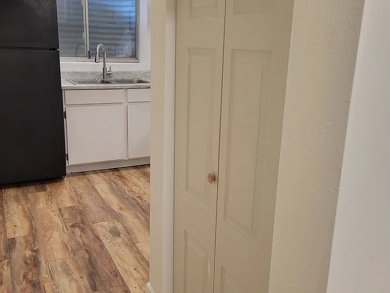 3352 W Springbrook Dr — Photo 7