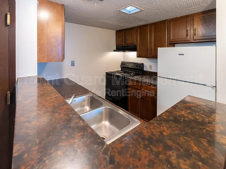 844 N Waco Ave — Photo 32