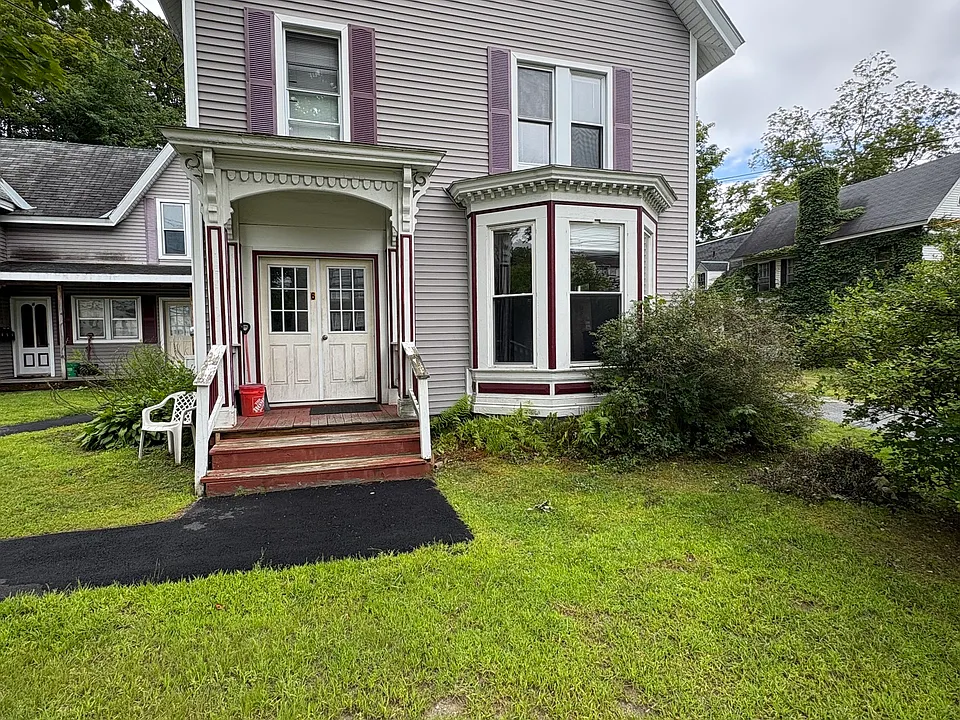 72 Bank St #2