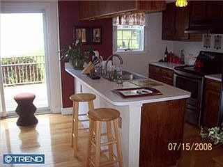 5th image of 3639 Haywood St
